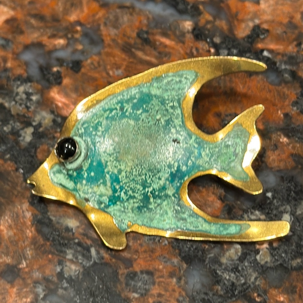 Enamel fish brooch black onyx eye signed by artist on the back beautiful